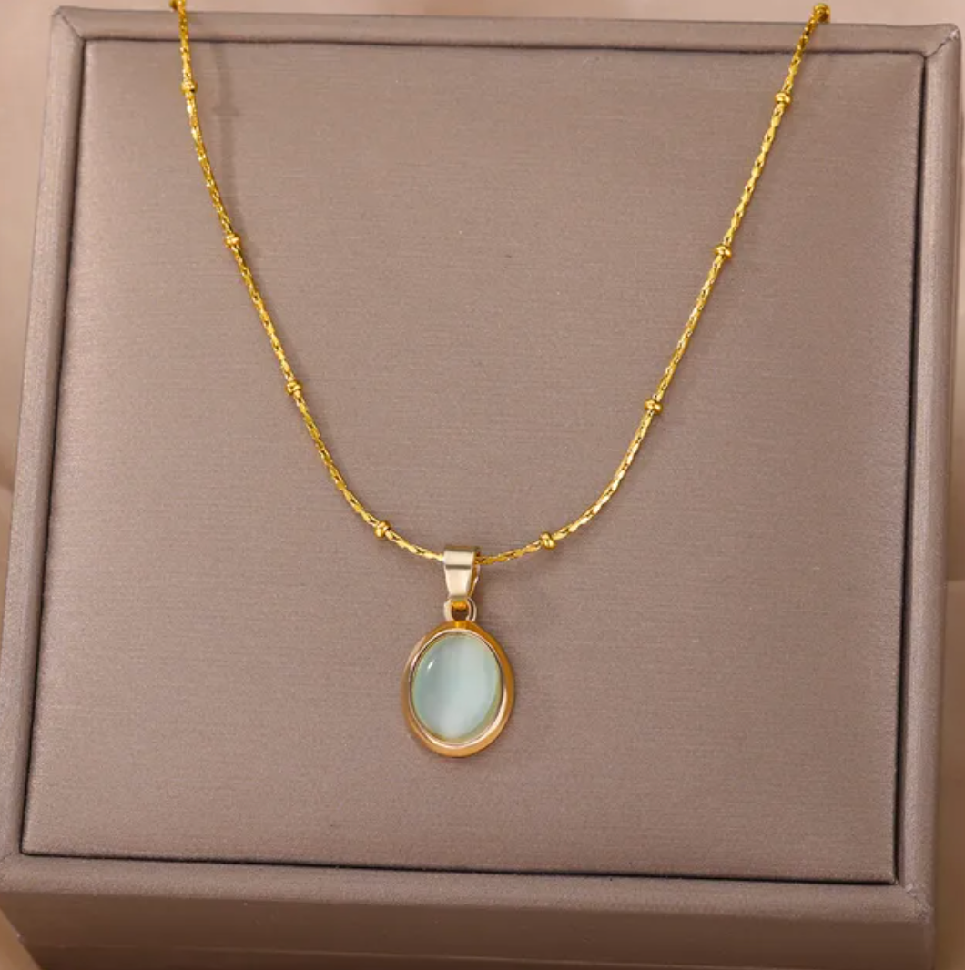 18K Gold Plated Quartz Style Necklace