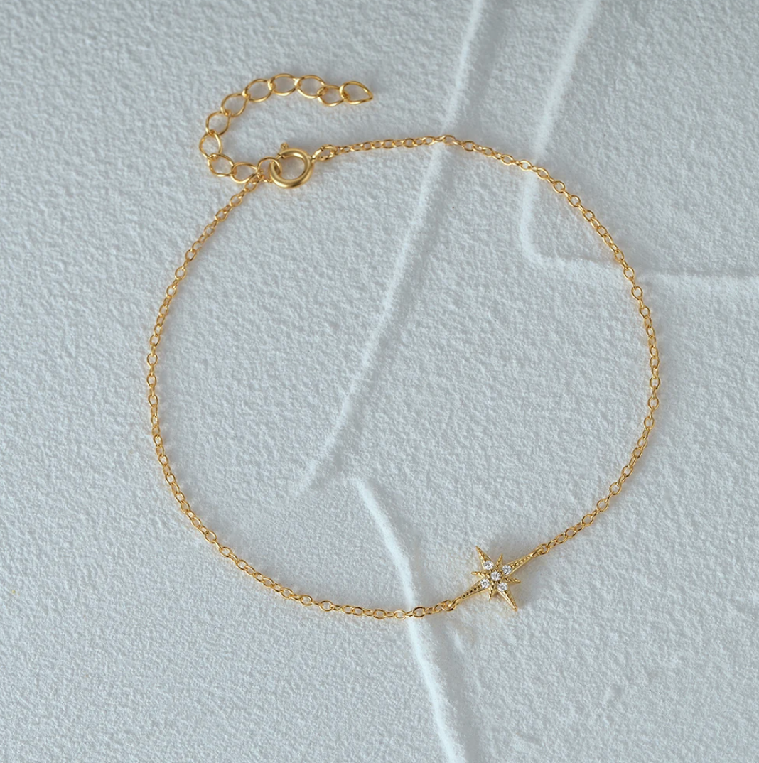 Thin 18K Gold Plated Bracelet with Small North Star