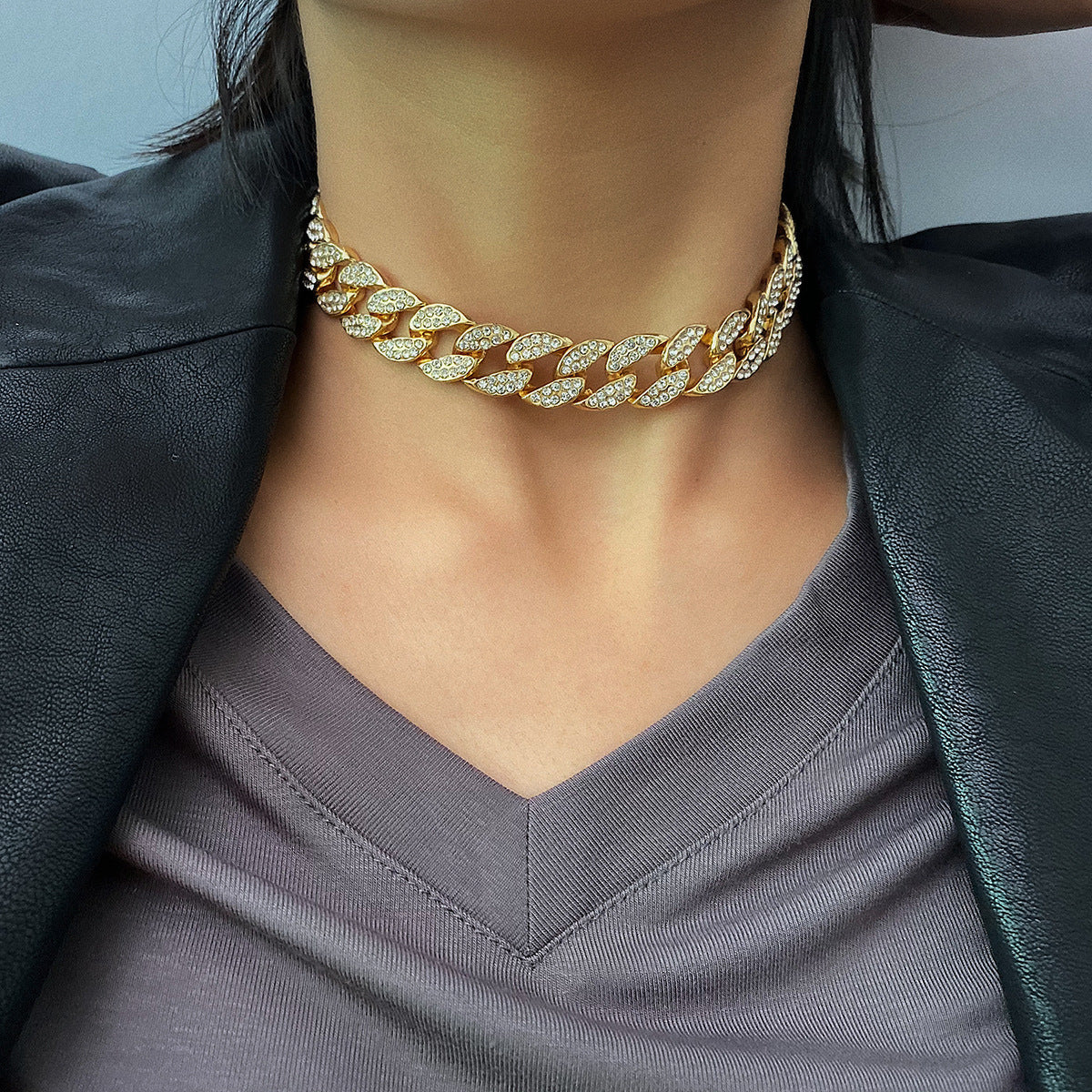 Wandering Glow Necklace