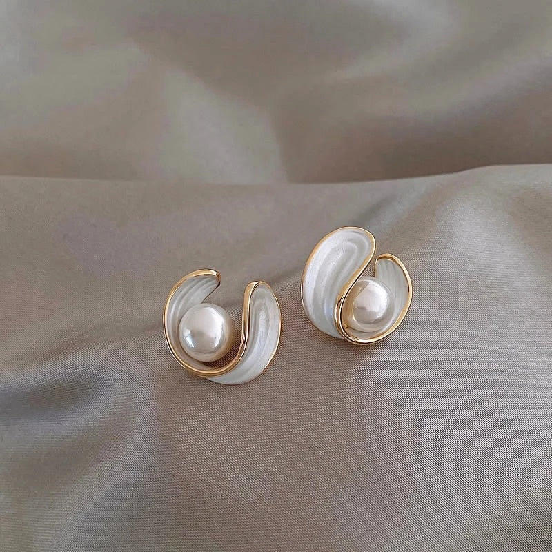 Elegant White Opal Earrings with Pearl in Gold