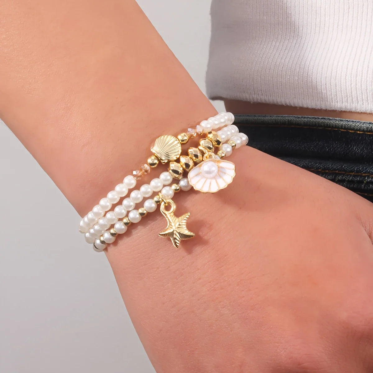 Set of 3 Elegant Pearl Bracelets