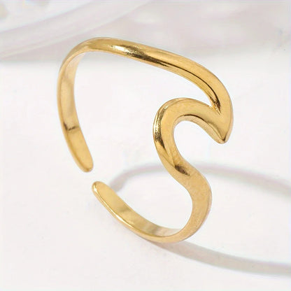 Adjustable Wave Design Gold Ring