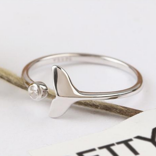 Adjustable 925 Silver Ring with Zirconia and Dolphin Tail
