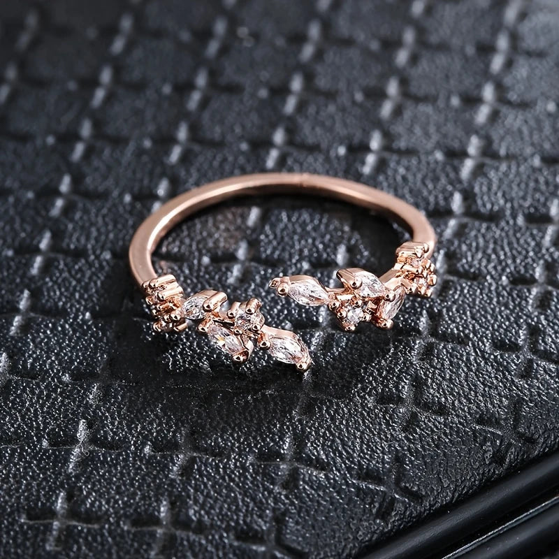 Gold Ring with Synthetic Zirconia Mosaic