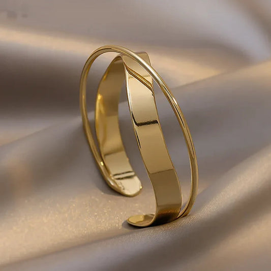 Classic Vintage Gold Bracelet