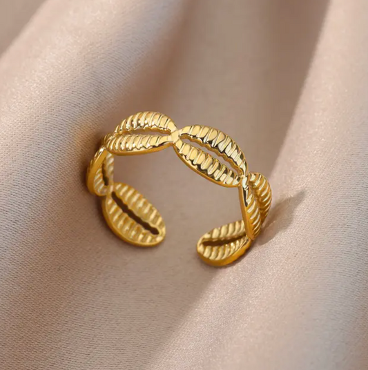 18K Gold Plated Ring with Shells