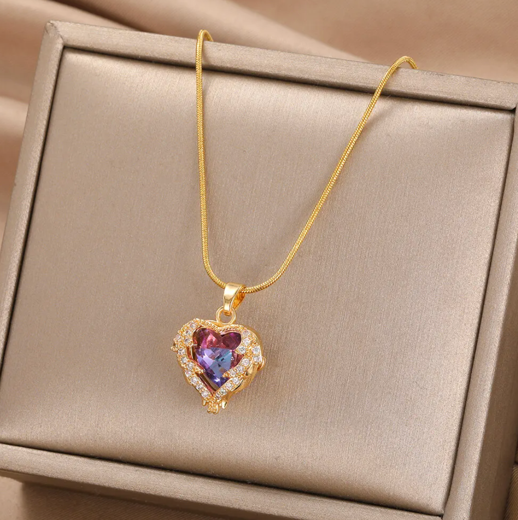 18K Gold Necklace with Violet Heart and Strass
