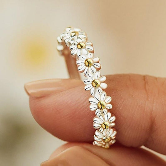 Adjustable Daisies Ring in Silver and Hand-Painted Enamel