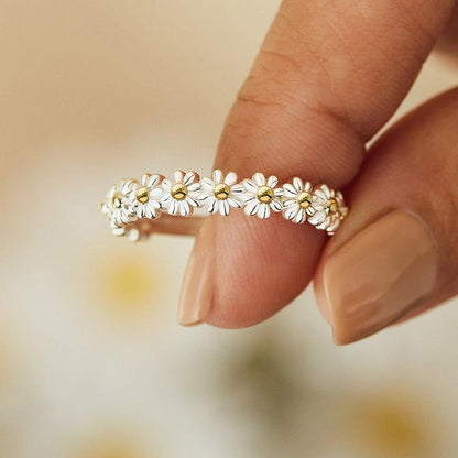 Adjustable Daisies Ring in Silver and Hand-Painted Enamel