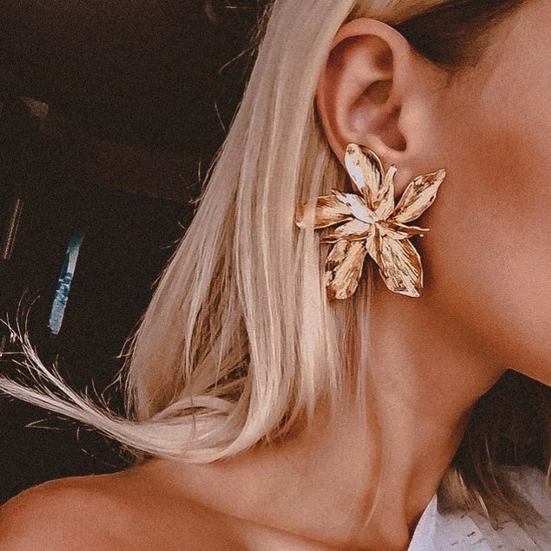 Lucky Flower Earrings in Gold