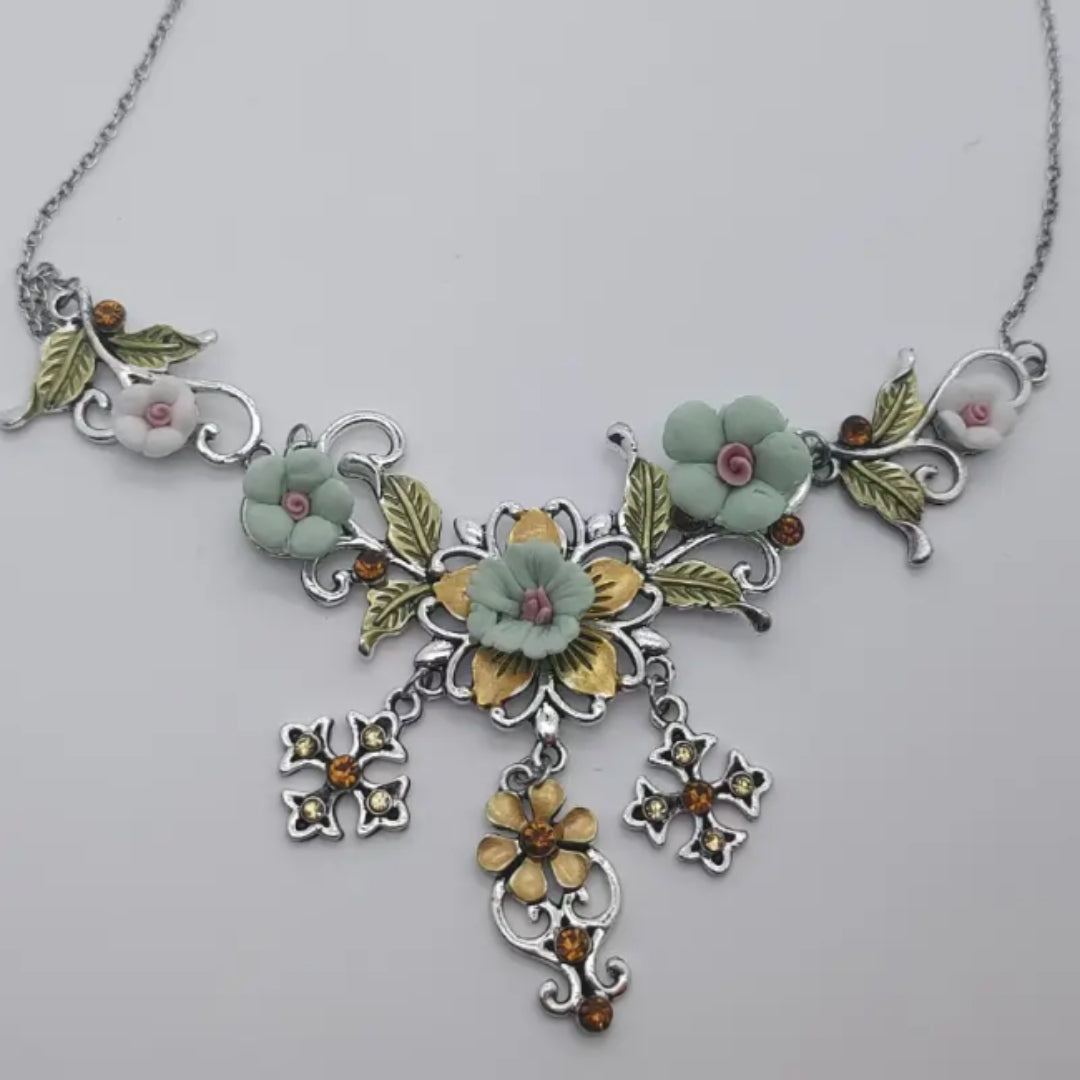 Green Floral Silver Necklace