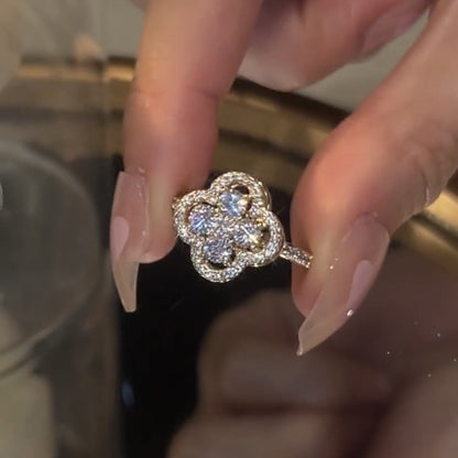 Rotating Clover Ring with Zirconia