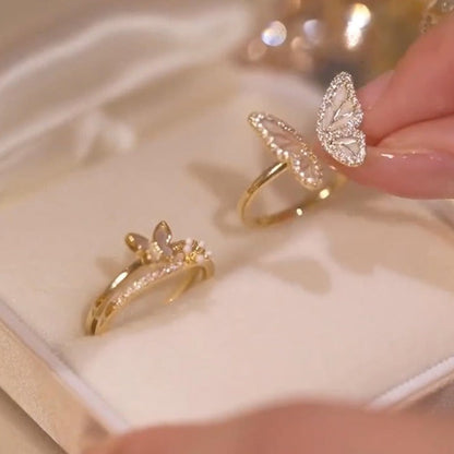 Twin Rings with Elegant Flutter Design