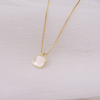Sophie Gold Chain Pearl Necklace