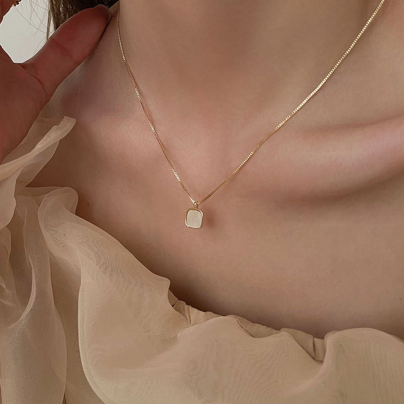 Sophie Gold Chain Pearl Necklace