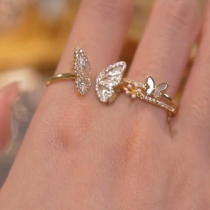 Twin Rings with Elegant Flutter Design