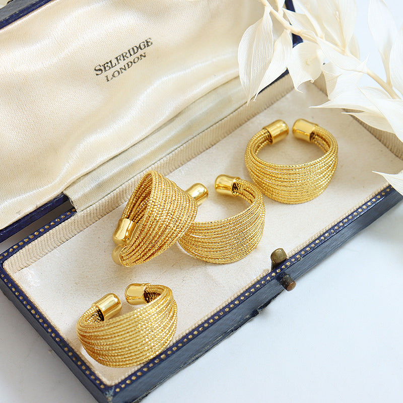 Vera Open Gold Ring