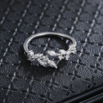 Gold Ring with Synthetic Zirconia Mosaic