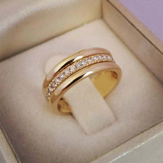 Patricia - Vintage Zirconia Inlaid Ring