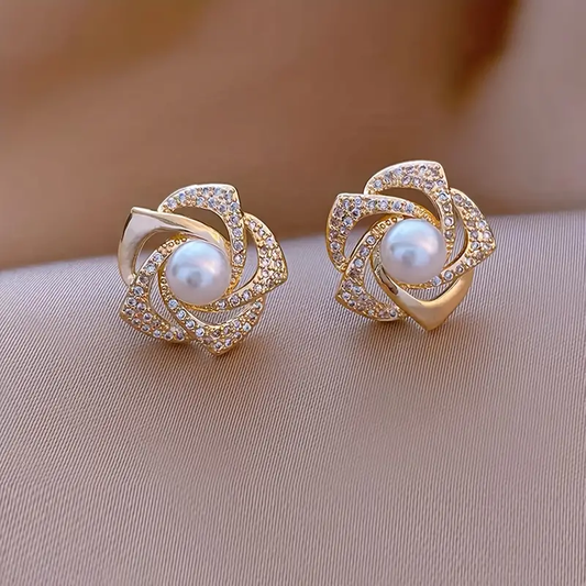 Elegant Spiral Shiny Pearl Earrings