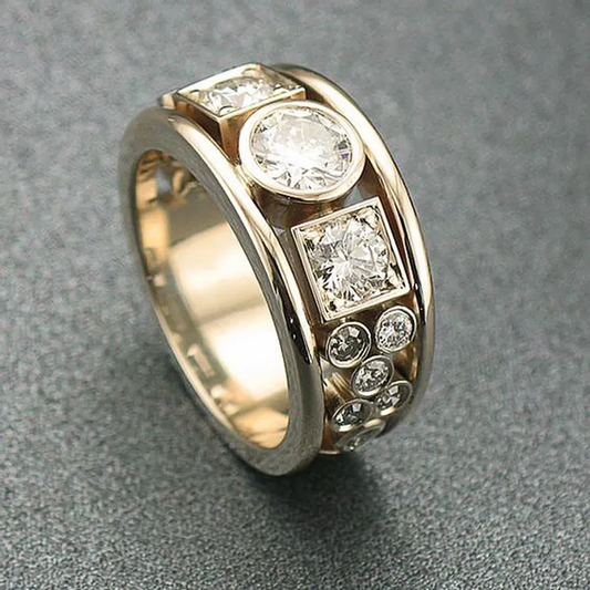 Vintage Zirconia Gold Ring