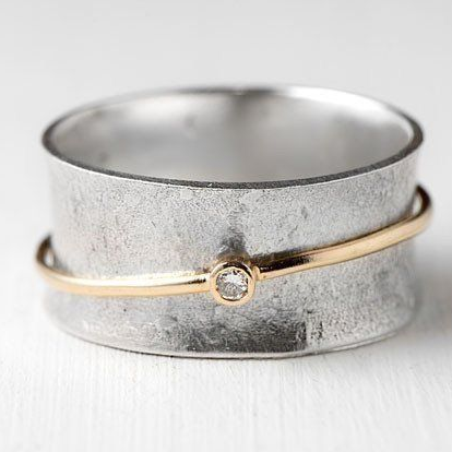 Vintage Zirconia Silver Ring with Gold Line