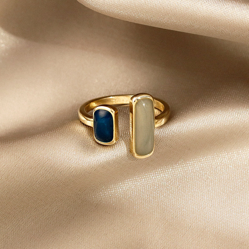 Vintage Gold Ring with Blue Opal