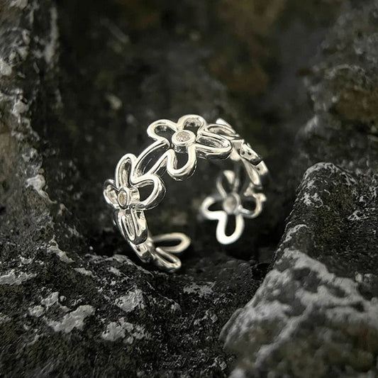 Vintage Adjustable 925 Silver Ring with Flowers