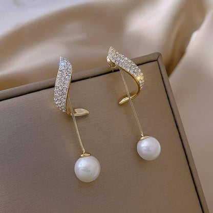 Alessandra Pearl Earrings